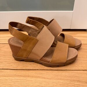 Sorel Joanie II Tan Wedge Sandals